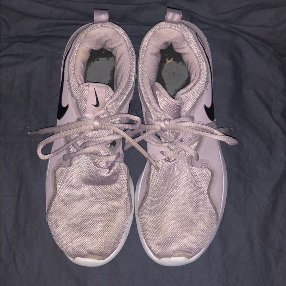 Nike Tennis shoes